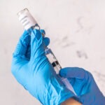 Santé Canada approuve l’extraction d’une dose supplémentaire des flacons de vaccin Pfizer